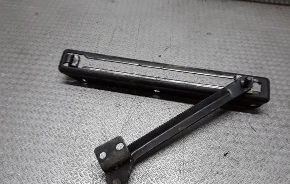 Land Rover Freelander Loading door check strap stopper 