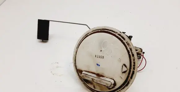 Volvo XC90 Fuel level sensor 