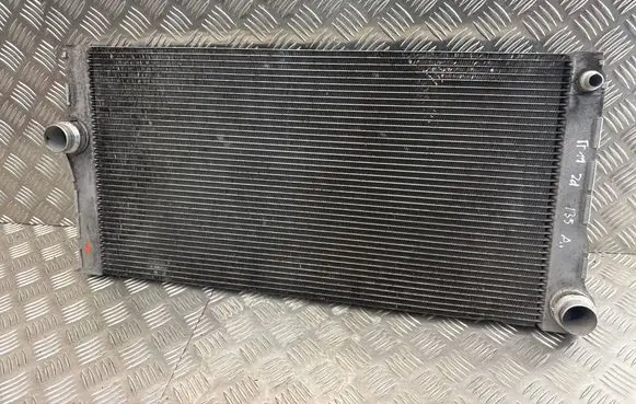 BMW 5 F10 F11 Coolant radiator 8509176 X0008001