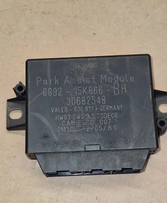 Volvo V70 Parking PDC control unit/module 30682548 6G9215K866 0906200816