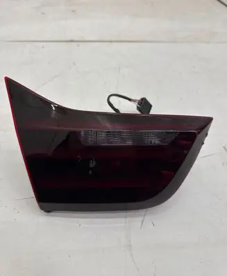 Tailgate rear/tail lights