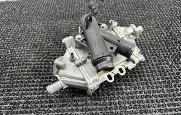 Jaguar XE EGR valve cooler G4D39F464AD