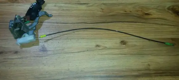 Citroen C1 Front door lock