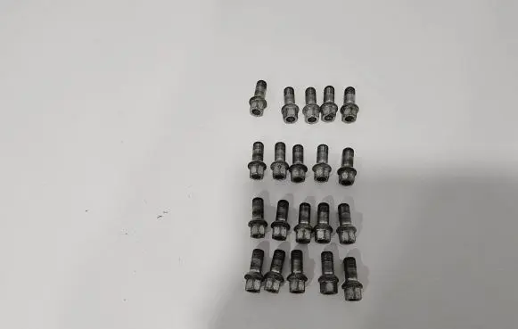 Skoda Kamiq Nuts/bolts WHT001812