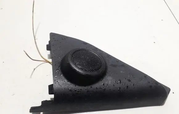 Suzuki Swift I Front door speaker 3910262J30