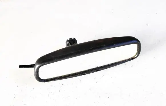 Rear view mirror (interior)