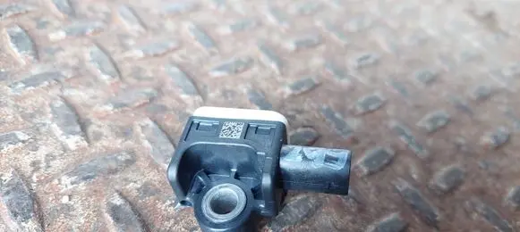Dodge Durango Airbag deployment crash/impact sensor A1668210151 56054085AA