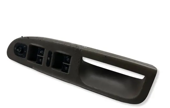 Volkswagen PASSAT B6 Electric window control switch 3C1867171