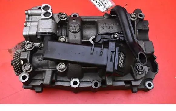 Skoda Superb B6 (3T) Oil pump 03L103537