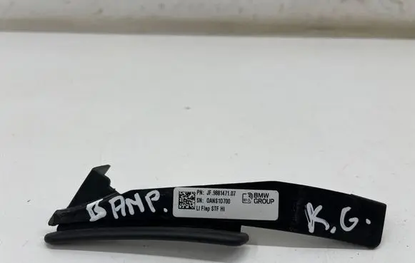 BMW i4 Rear mudguard 9881471