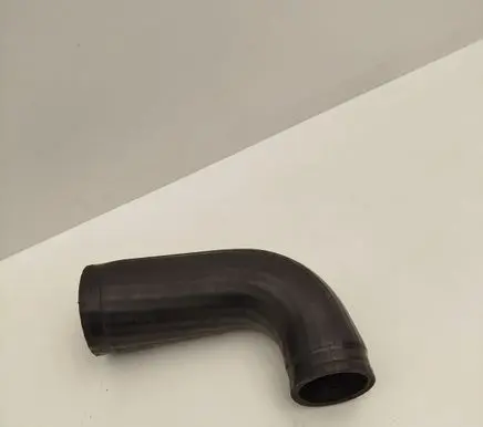 Volvo V70 Intercooler hose/pipe 08699419