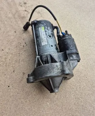 Mercedes-Benz A W168 Starter motor 0051511301 D7R46 0242GP