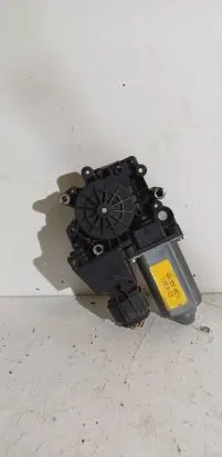 Audi A8 S8 D2 4D Rear door window regulator motor 4D0959802A 119010102