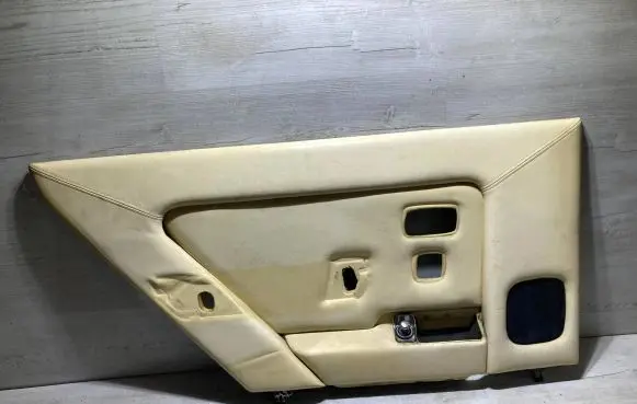 Bentley Mulsanne Rear door card panel trim