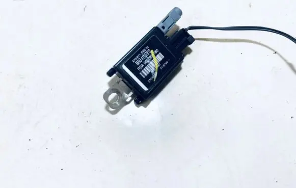 Peugeot 207 Antenna control unit 9657931180 mag41157812