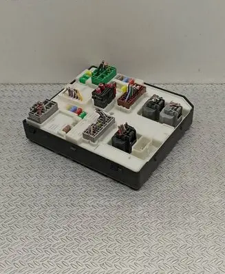 Renault Scenic III - Grand scenic III Fuse module 284B65628R 522222F02 2157234481