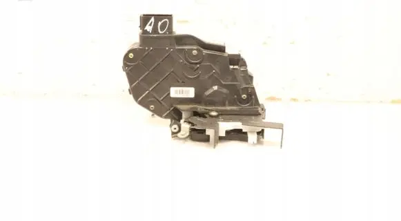 Volvo V50 Front door lock