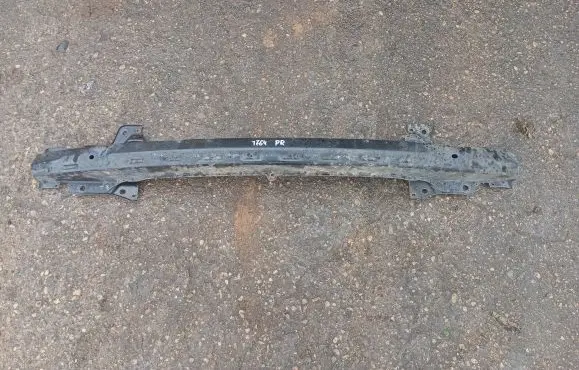 Volkswagen Golf IV Front bumper support beam