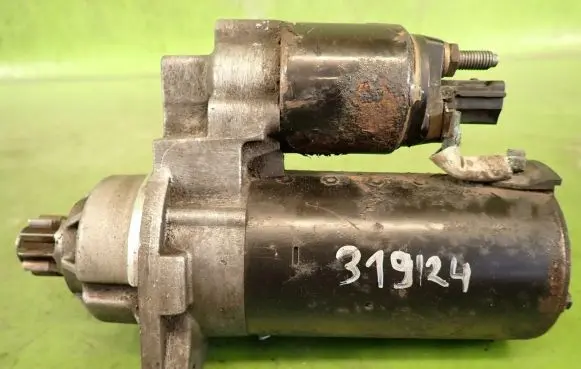 Volkswagen Touran I Starter motor