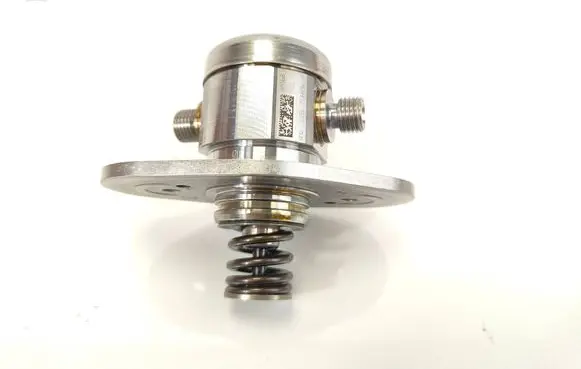 BMW X2 U10 Fuel injection high pressure pump 7934496