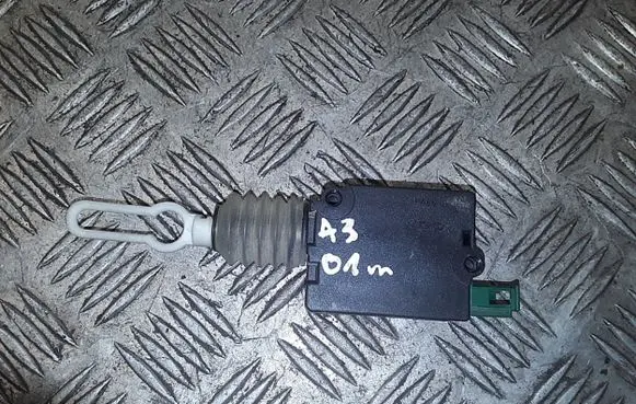 Audi A3 S3 8L Central locking motor 4b9962115