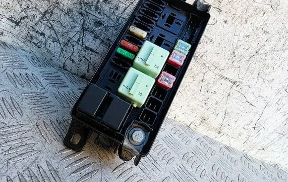 Mini One - Cooper Coupe R56 Fuse box set 9240945