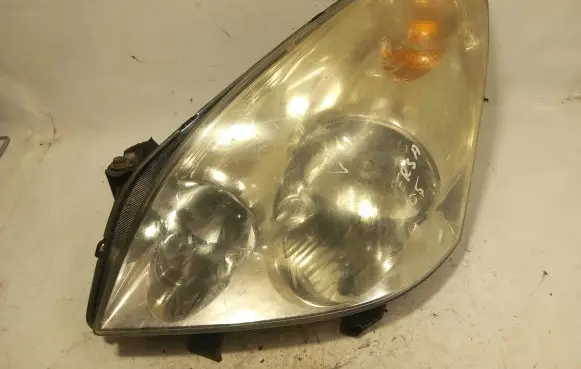 Toyota Corolla Verso E121 Headlight/headlamp