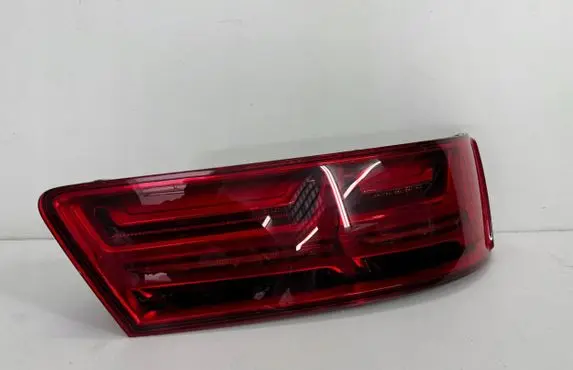 Audi Q7 4M Tailgate rear/tail lights 4M0945094M