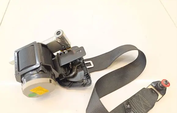 NIO ET7 Front seatbelt P0233602