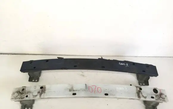 Toyota Auris E180 Front bumper support beam 