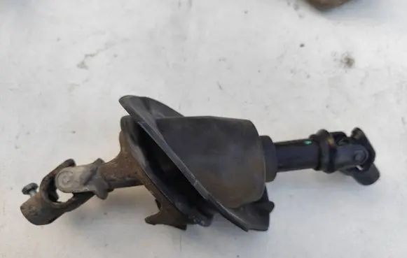 Saab 9-3 Ver2 Prop shaft universal joint 