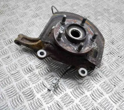 Front wheel hub