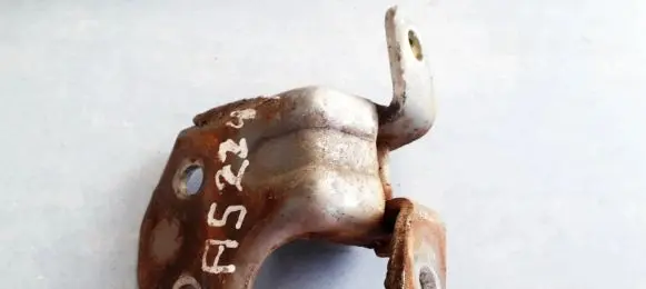 Mazda 626 Rear door lower hinge