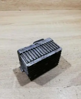 Opel Insignia A Glow plug pre-heat relay 55574293