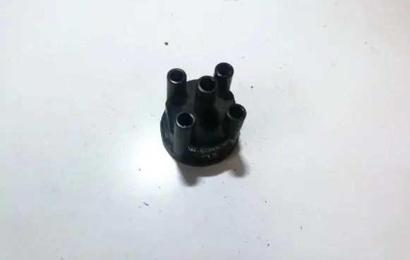Volkswagen Golf III Spark distributor cap 