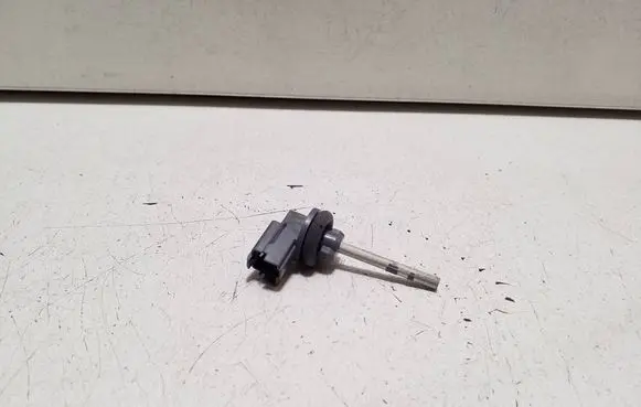 Tesla Model S Interior temperature sensor