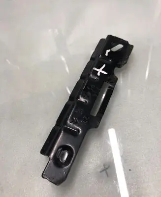 Citroen C4 III e-C4 Battery bracket 235222