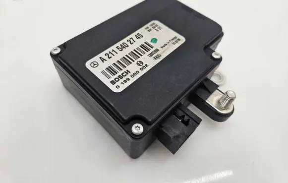 Mercedes-Benz E W211 Battery control module A2115402745 0199000002 1300D655