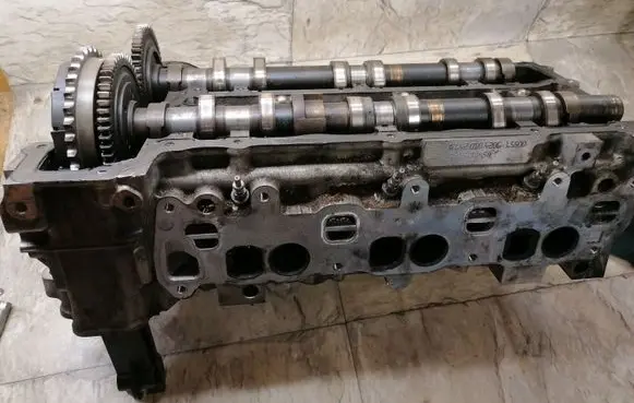 Mercedes-Benz E W213 Engine head A6420104206