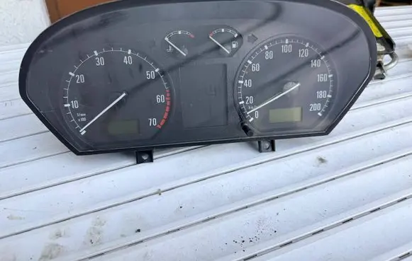 Skoda Fabia Mk1 (6Y) Speedometer (instrument cluster) 6Y0920870L