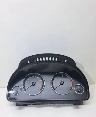 BMW 5 F10 F11 Speedometer (instrument cluster) 9249344 2119957 25811511