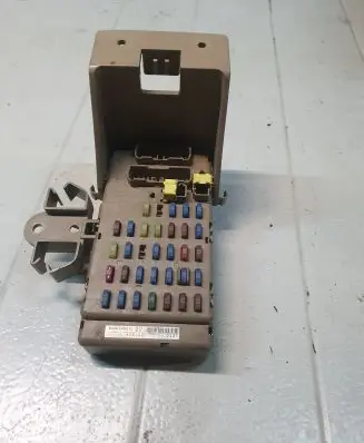 Subaru Outback Fuse module 82201AG01022