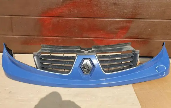Renault Trafic II (X83) Front bumper upper radiator grill 623100247R
