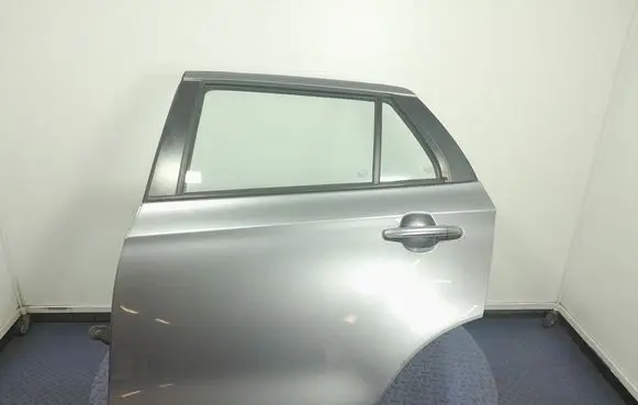 Suzuki SX4 Rear door