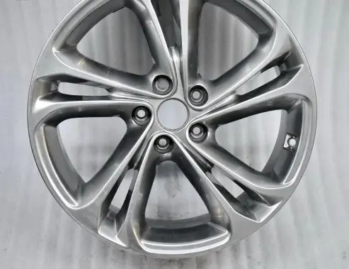 Hyundai Santa Fe R19 alloy rim 
