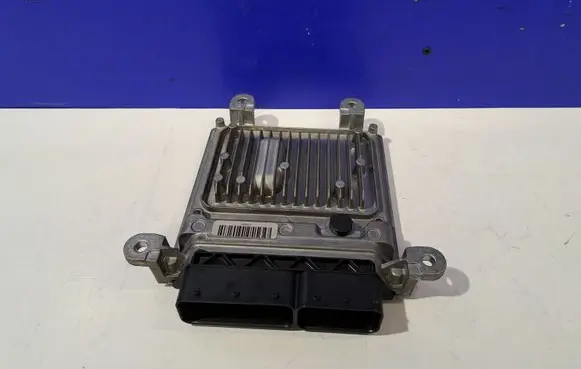 Mercedes-Benz C W204 Engine control unit/module A6519007500 A0064461540