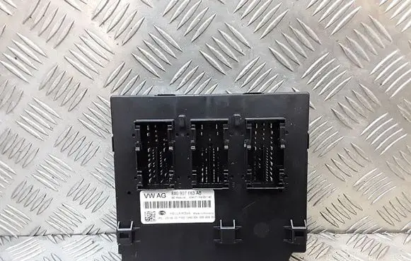 Audi A1 Engine control unit/module 8x0907063ab