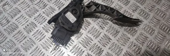 Volvo S60 Accelerator throttle pedal 31329059