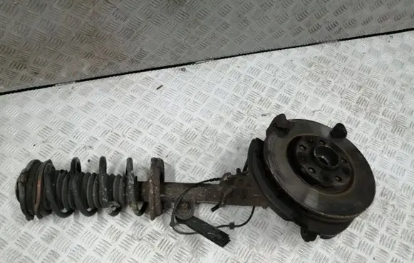 Fiat 500X Front wheel hub spindle knuckle