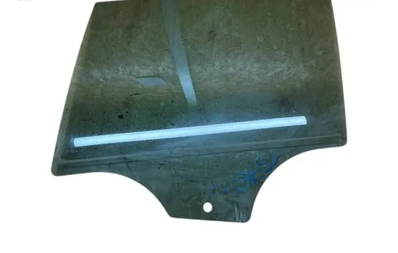 Rear door window glass